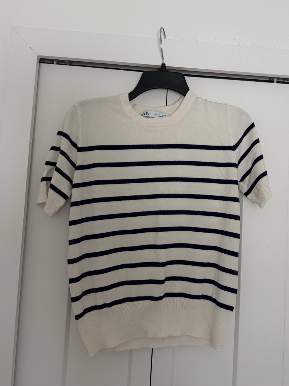 Zara Off-White Knit Top with Navy Stripes